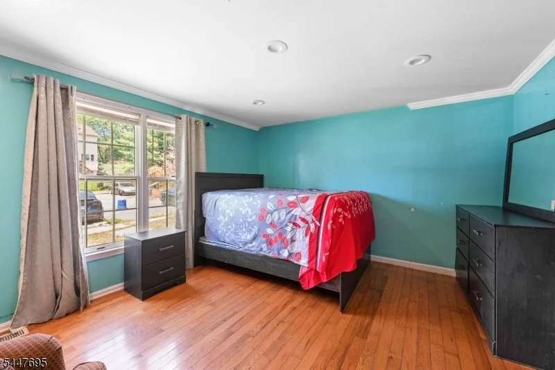 Photo of 4 Dandridge Dr