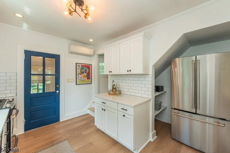 Photo of 22 Euclid Pl