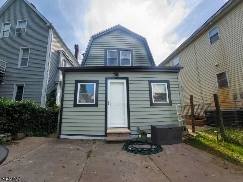 Photo of 357 Ridgewood Ave