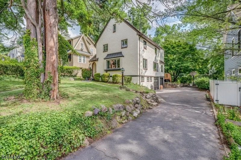 Photo of 43 Pine St