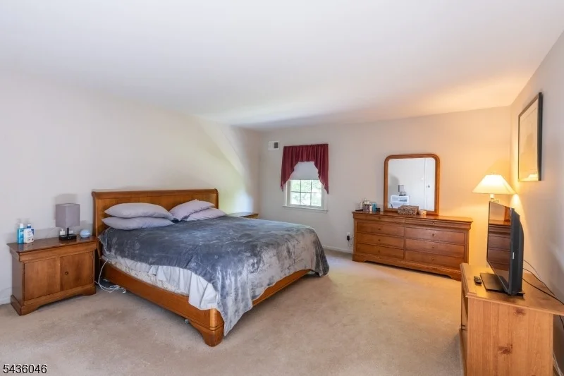Photo of 280 Farmer Rd