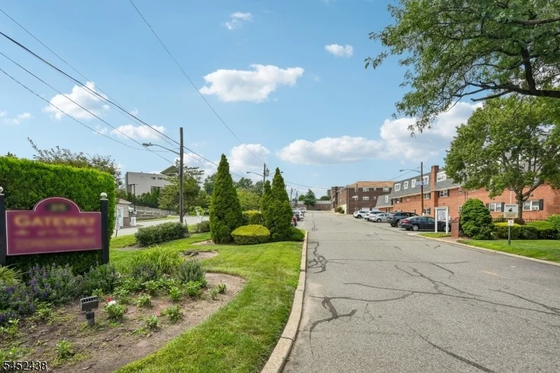 Photo of Unit 3B at 25 River Rd