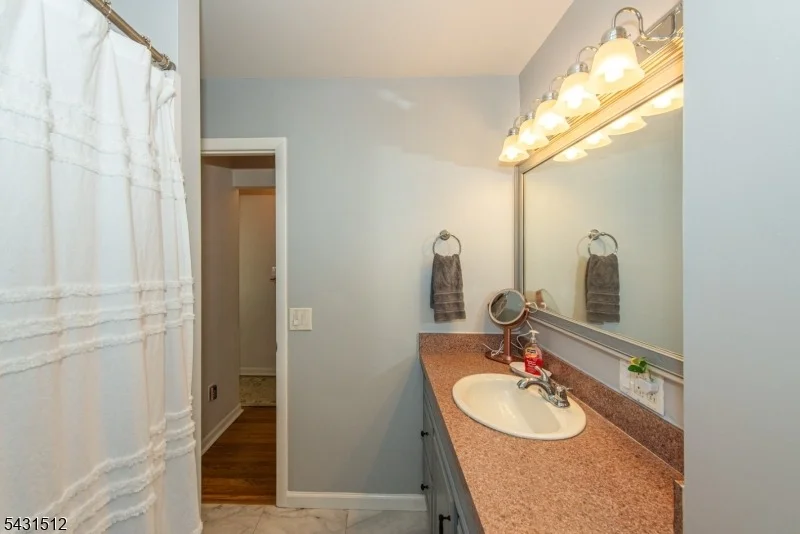 Photo of 540 Herrick Dr