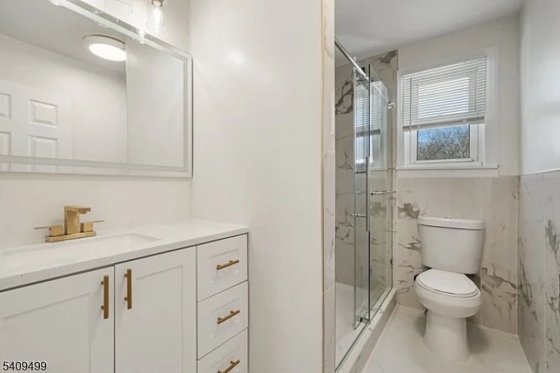 Photo of 33 Sycamore Dr