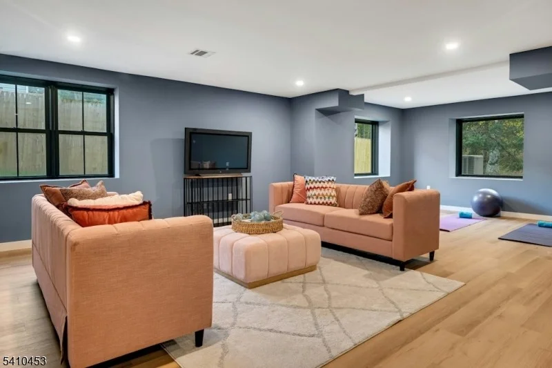 Photo of 83 W End Ave