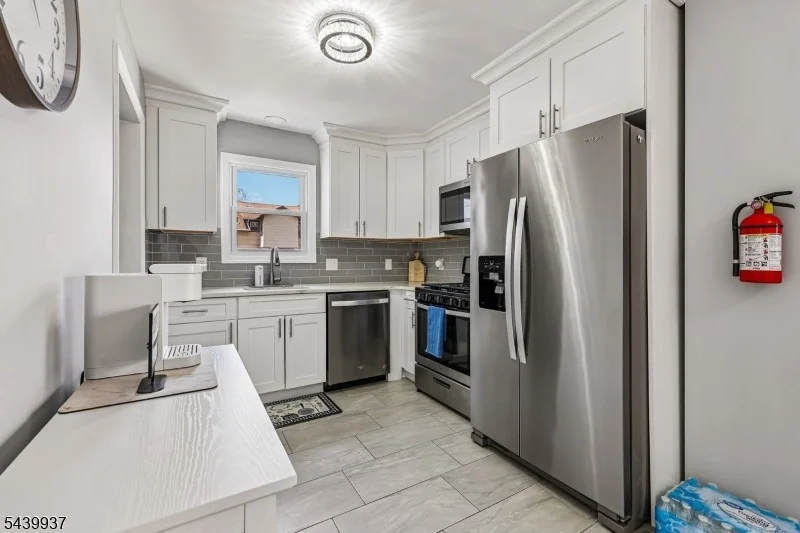 Photo of 377 Parker Ave