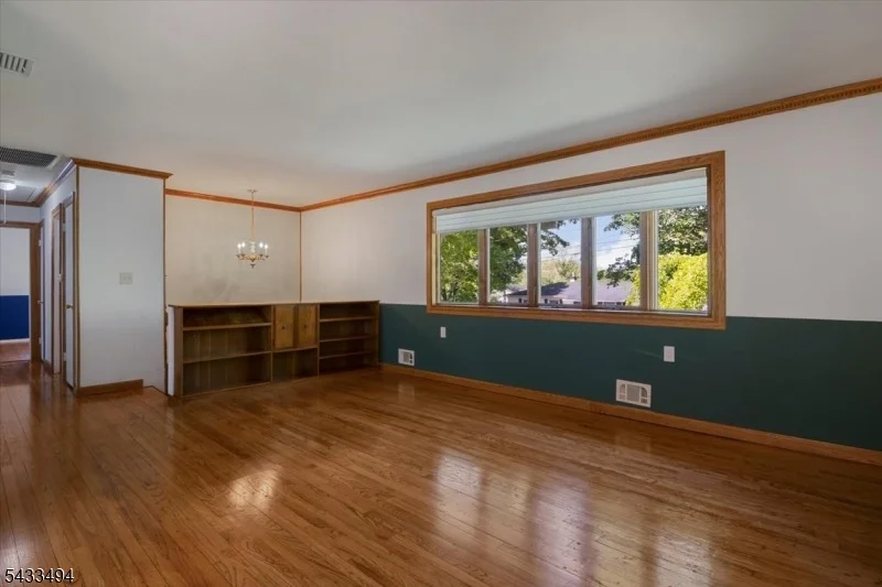 Photo of 44 Summit Rd