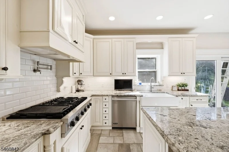 Photo of 50 Ancora Rd