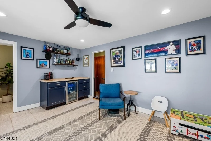 Photo of 561 Rogers Dr