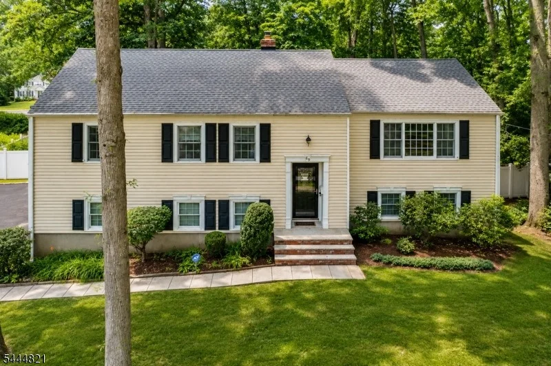 Photo of 69 Jones Dr