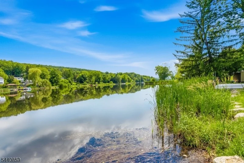 Photo of 194 Decker Pond Rd