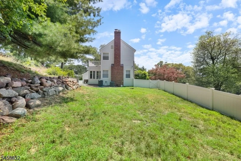 Photo of 330 Springfield Ave