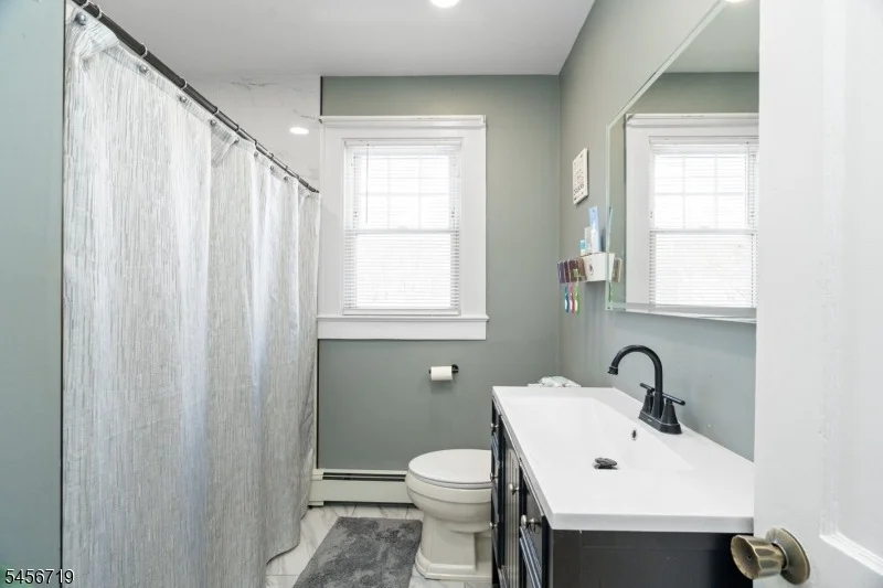Photo of 18 Elycroft Ave