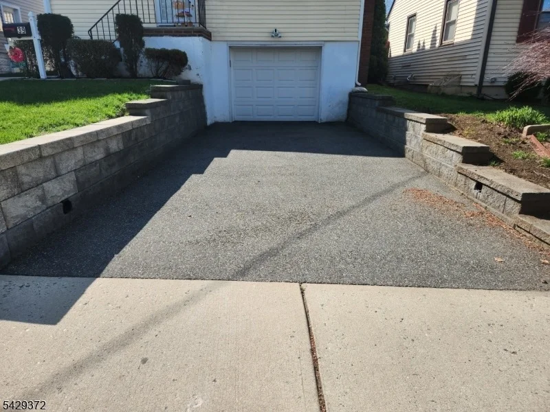 Photo of 39 Niagara St
