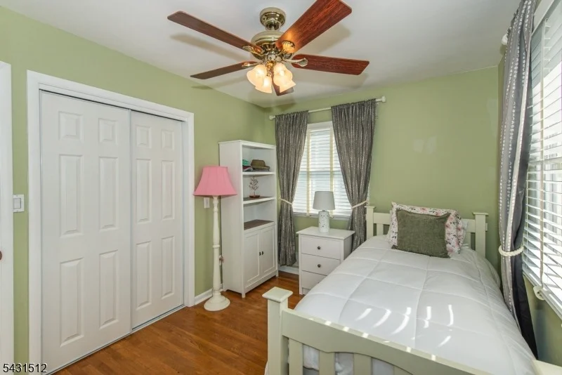 Photo of 540 Herrick Dr