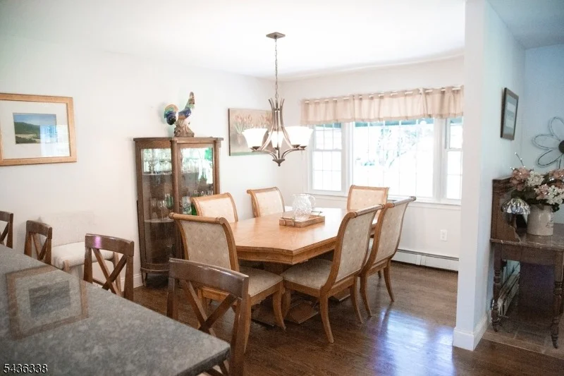 Photo of 4 Laurel Pl