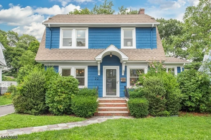 Photo of 22 Euclid Pl