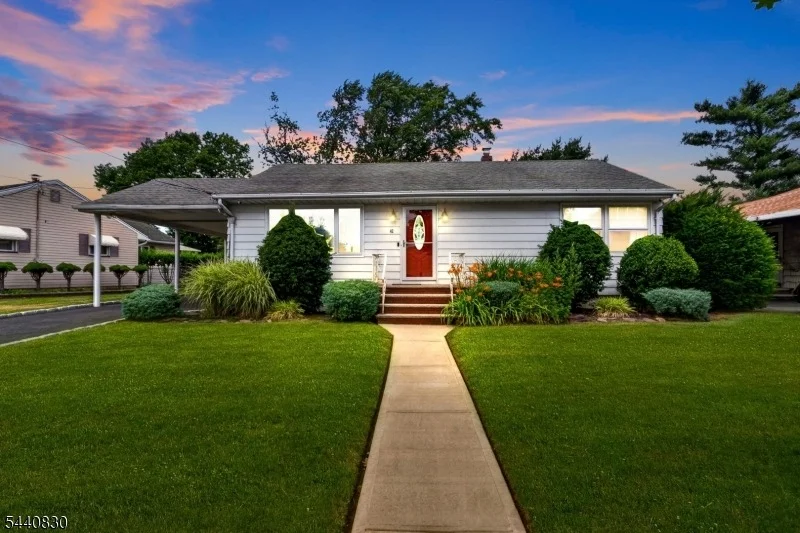 Photo of 42 Donnalin Pl
