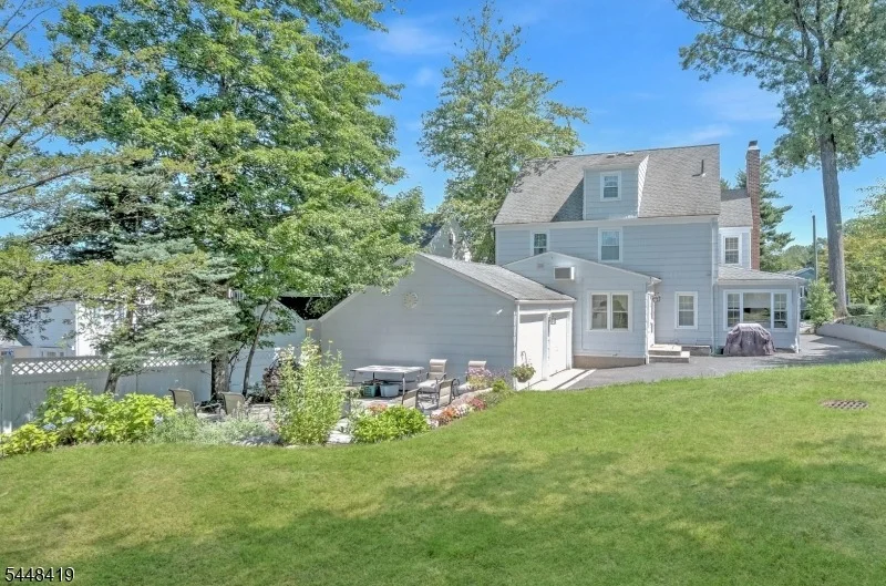 Photo of 5 Birdseye Gln