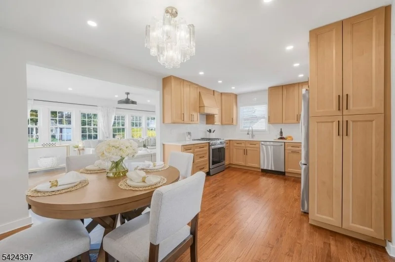 Photo of 21 Joseph Pl
