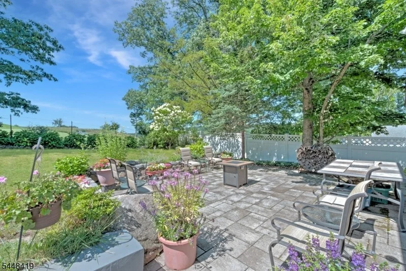 Photo of 5 Birdseye Gln