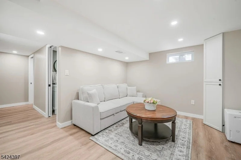 Photo of 21 Joseph Pl