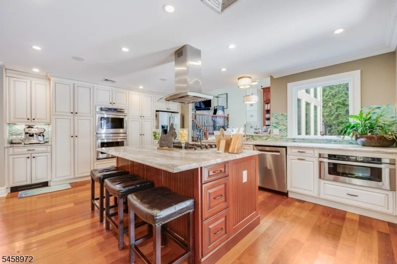 Photo of 59 Cornell Ave