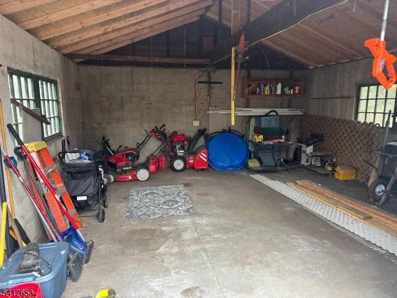Photo of 1492 Alps Rd