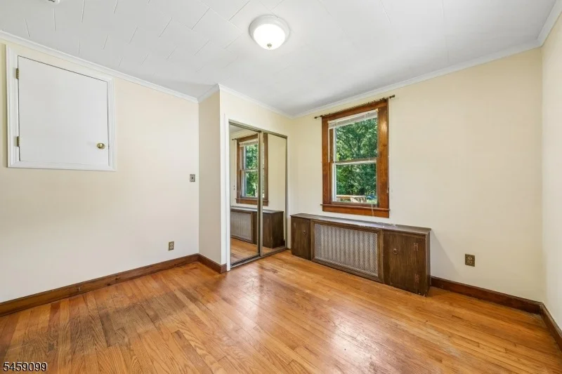 Photo of 327 Saint Cloud Ave