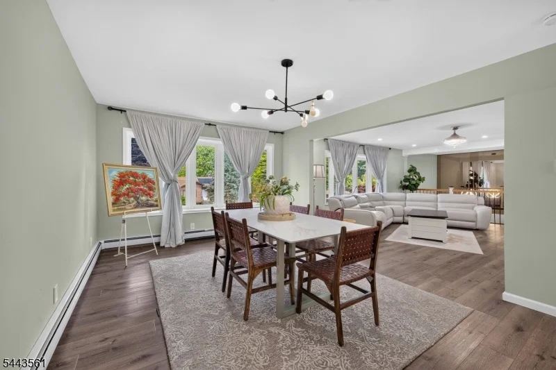 Photo of 14 Meadow Ln