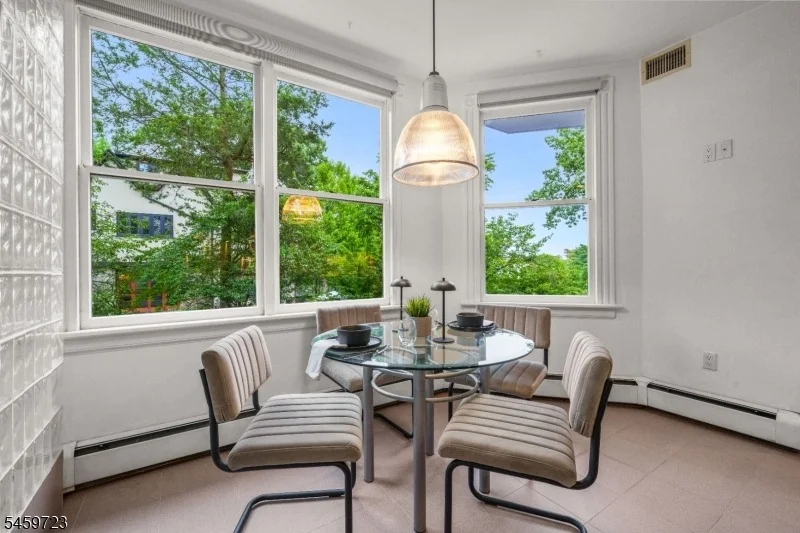 Photo of 303 Upper Mountain Avenue