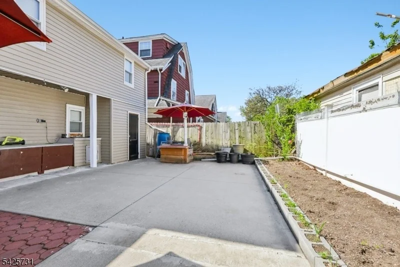 Photo of 296 Montclair Ave