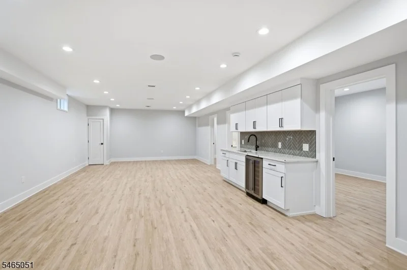 Photo of 123 Forest Ave