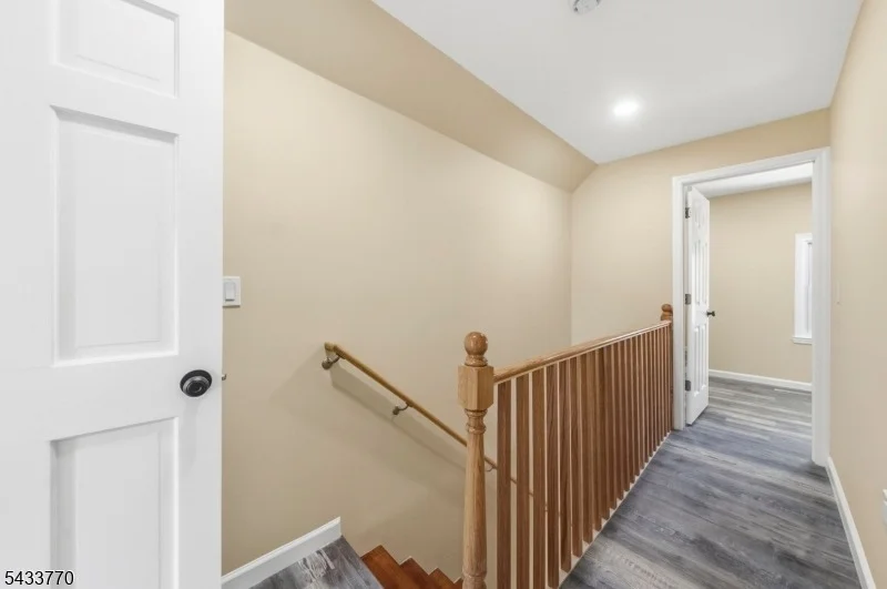 Photo of 573 Conant St