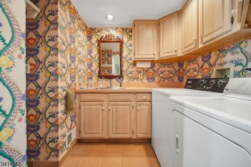 Photo of 638 Mountain Ave