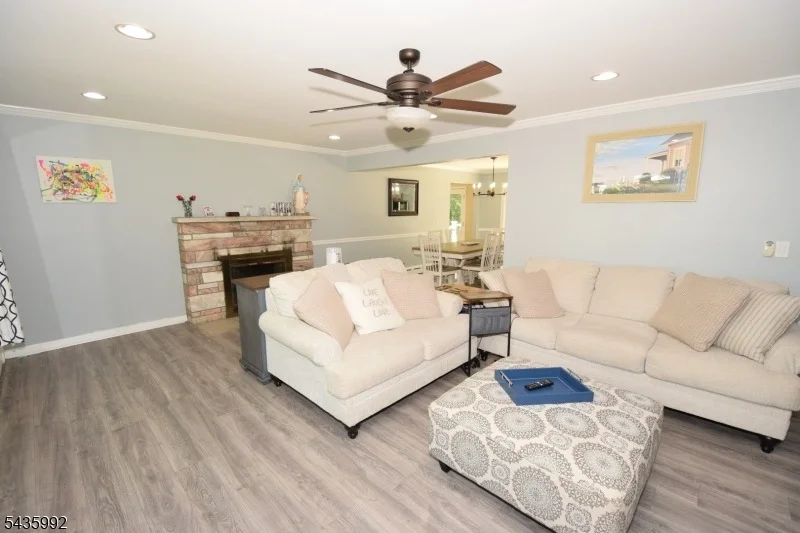 Photo of 567 Foothill Rd
