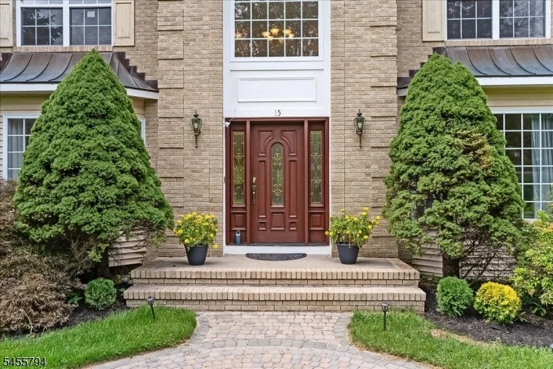 Photo of 15 Dana Dr