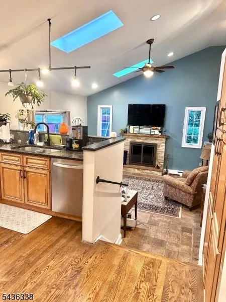 Photo of 4 Laurel Pl