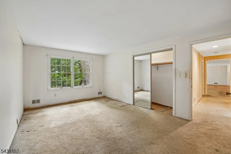 Photo of 137 Beekman Rd