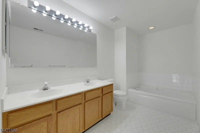 Photo of 103 Riverwalk Way