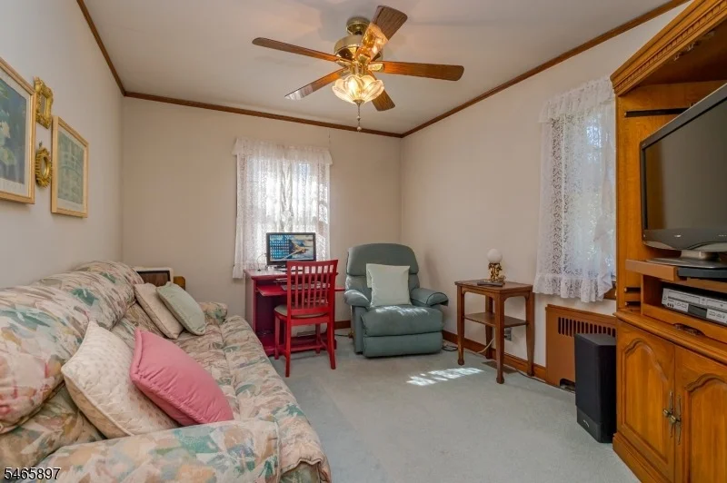 Photo of 980 Caldwell Ave