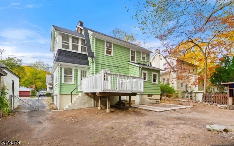 Photo of 401 Conrad Rd
