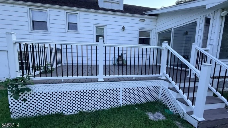 Photo of 88 Meadowbrook Rd