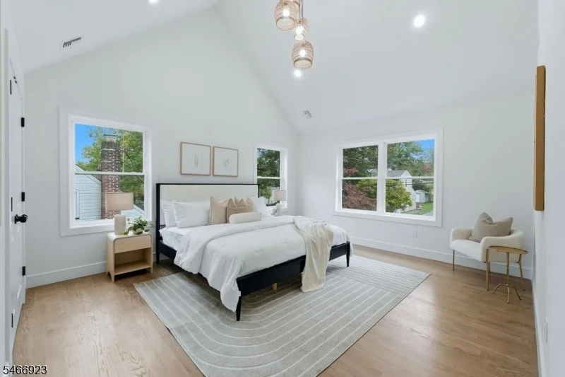 Photo of 37 Maple Ave