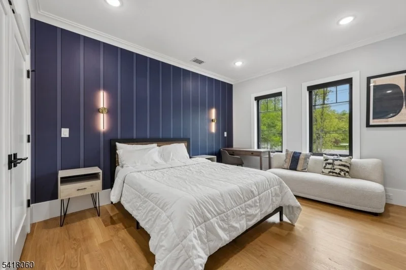 Photo of 424 E Ridgewood Ave