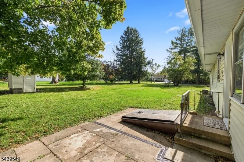 Photo of 3 Meadow Brook Rd