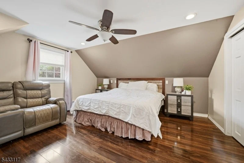 Photo of 52 Barbara Dr