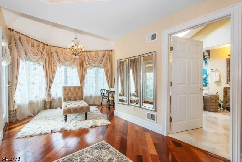 Photo of 16 Cheri Ln