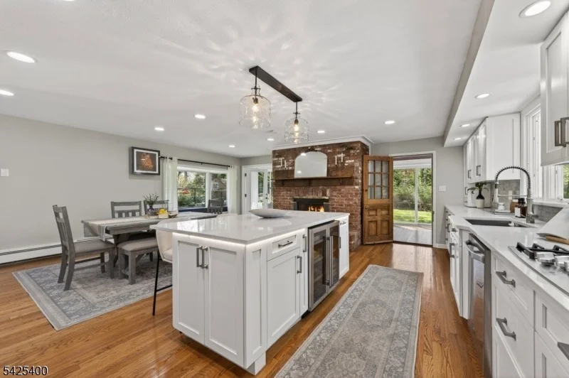Photo of 28 Spring Ridge Dr