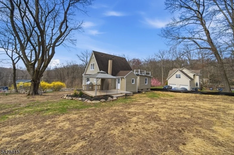 Photo of 4 Hillside Rd